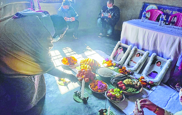 Pioneers of Meira Paibi m Pioneers of Meira Paibi m