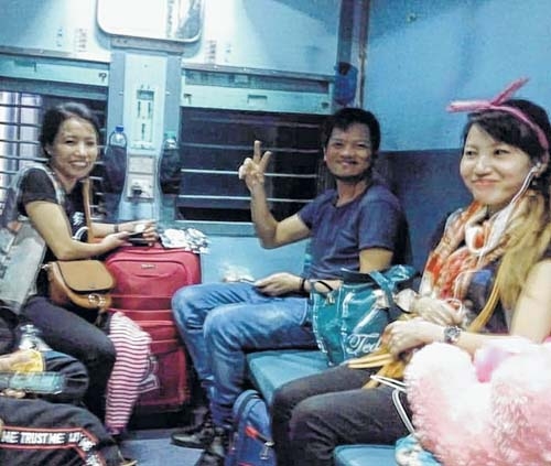 Train with 1140 passenger Train with 1140 passenger