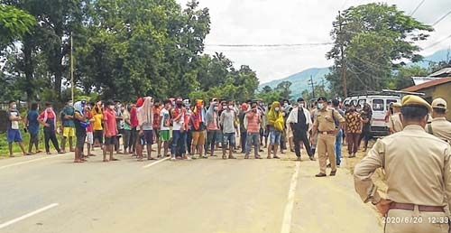 QC inmates take to street