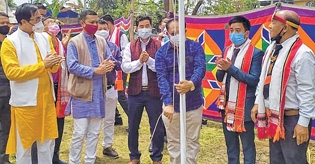 Titular king calls for pe Titular king calls for pe