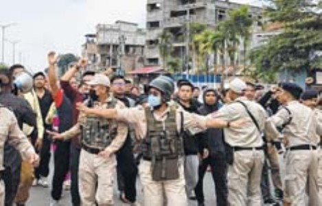 Chief Minister returns as Chairman of Unified Command; assures strict action against killers AMUCO, MSF, PLPAM, AMAWOVA, CoHR present stand of people to CM