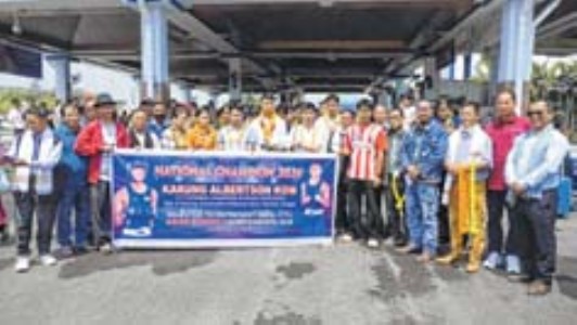 Junior National Boxing team return to rousing welcome
