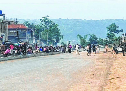 Decrying alleged ‘selective and partisan’ search ops... Kuki CSOs impose highway shutdown