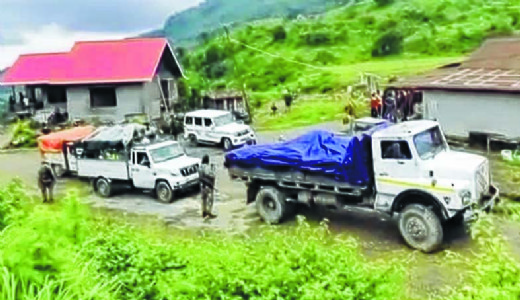 Convoy escorting goods in Kangpokpi faces resistance