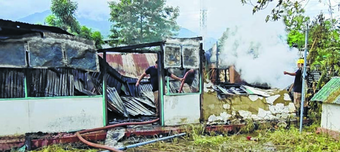 Kukis set houses ablaze near Leimakhong Army Hqs